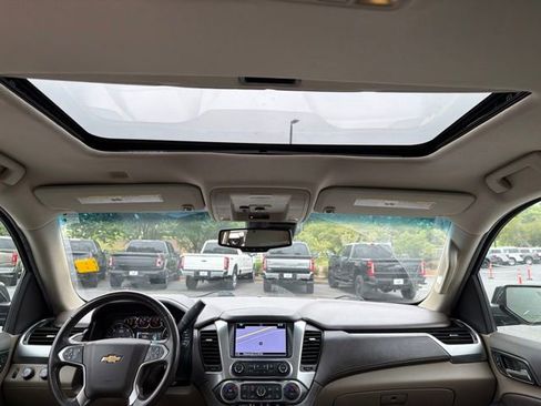 Used 2019 Chevrolet Suburban LT AWD/4WD image 15