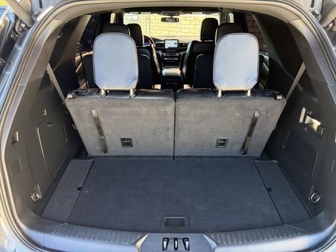 Used 2022 Ford Explorer ST w/ ST Street Pack image 5