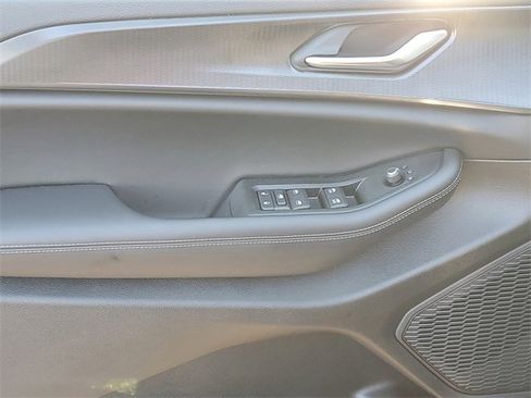 New 2025 Jeep Grand Cherokee L Altitude image 17