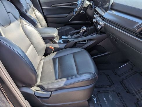 Used 2025 Kia Telluride S FWD image 33