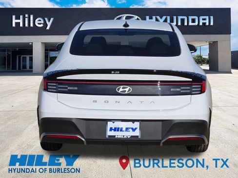 New 2026 Hyundai Sonata SE FWD image 5
