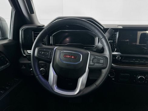 Used 2024 GMC Sierra 1500 Elevation image 17