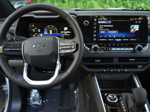 New 2026 Chevrolet Colorado Trail Boss AWD/4WD image 12