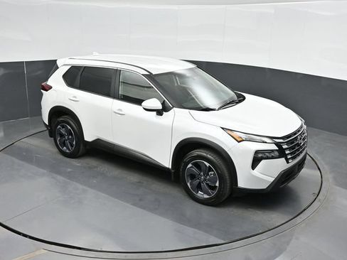 Used 2026 Nissan Rogue SV FWD image 45