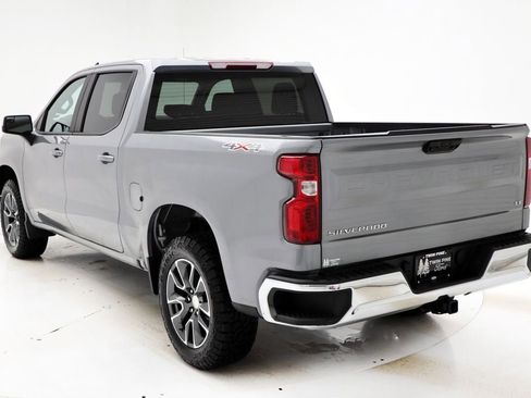 Used 2024 Chevrolet Silverado 1500 LT image 7