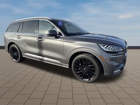 Used 2021 Lincoln Aviator Reserve w/ Equipment Group 208A image 8