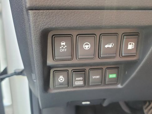 Used 2019 Nissan Rogue SL w/ Premium Package AWD/4WD image 30