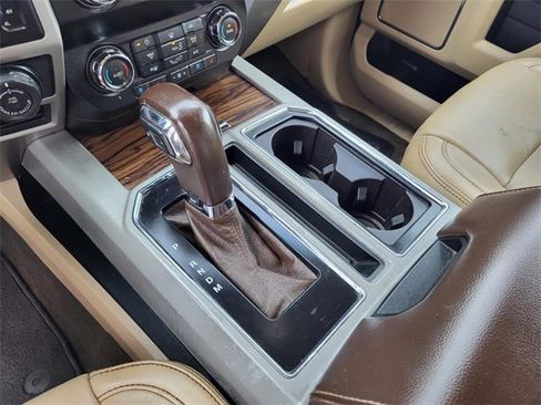 Used 2019 Ford F150 Lariat image 10