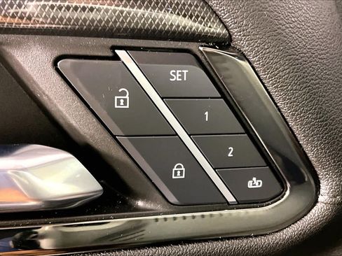 Used 2024 GMC Sierra 1500 AT4 w/ Technology Package AWD/4WD image 34