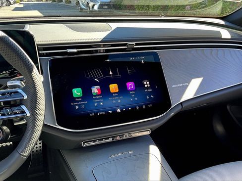 New 2026 Mercedes-Benz E 53 AMG e 4MATIC Sedan image 7