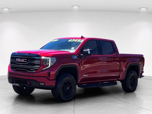 Used 2025 GMC Sierra 1500 AT4 w/ AT4 Premium Package AWD/4WD image 8
