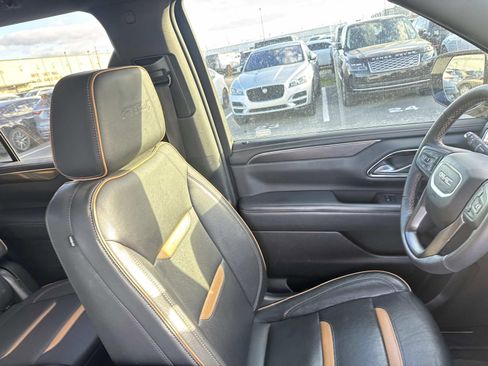Used 2022 GMC Yukon AT4 image 11