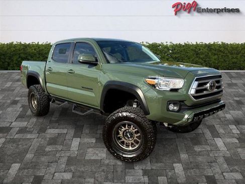Used 2021 Toyota Tacoma SR5 w/ Trail Edition image 49