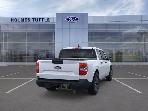New 2025 Ford Maverick XLT image 8
