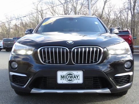 Used 2018 BMW X1 sDrive28i w/ Convenience Package image 2