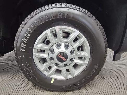 New 2025 GMC Sierra 2500 Pro image 36