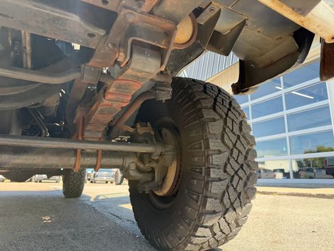 Used 1993 Dodge D/W Truck 250 AWD/4WD image 32