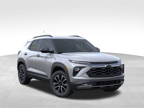 New 2026 Chevrolet TrailBlazer ACTIV w/ Driver Confidence Package AWD/4WD image 7