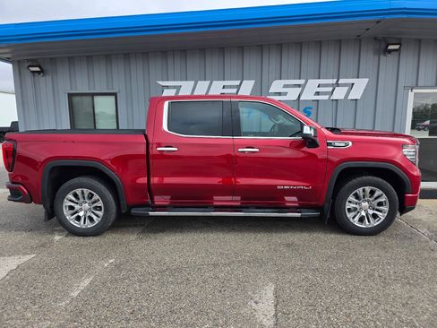 Used 2024 GMC Sierra 1500 Denali w/ Technology Package AWD/4WD image 5