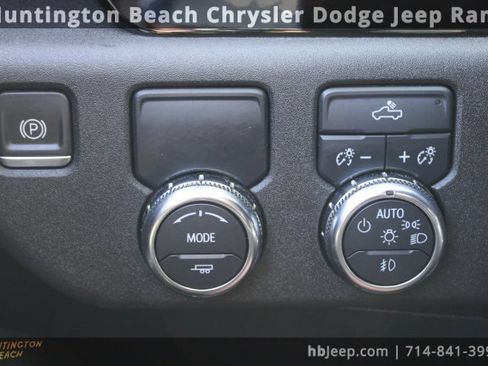 Used 2022 GMC Sierra 1500 Elevation image 20