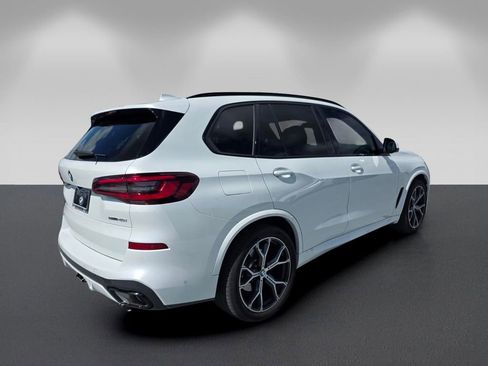 Certified 2023 BMW X5 sDrive40i w/ Executive Package RWD image 5