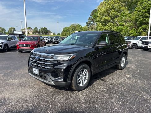 New 2026 Ford Explorer Active RWD image 14