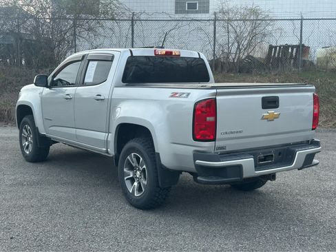 Used 2015 Chevrolet Colorado Z71 AWD/4WD image 5