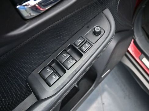 Used 2017 Subaru Outback 2.5i Limited image 13