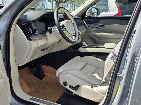 New 2026 Volvo XC90 B6 Ultra w/ Protection Package AWD/4WD image 14