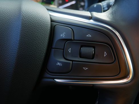 Used 2023 Buick Envision Essence w/ Sport Touring Package image 26