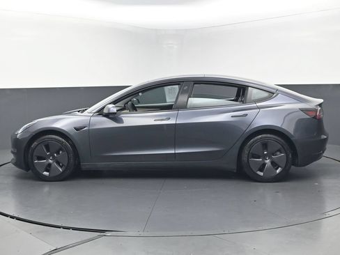 Used 2022 Tesla Model 3 Long Range AWD/4WD image 46