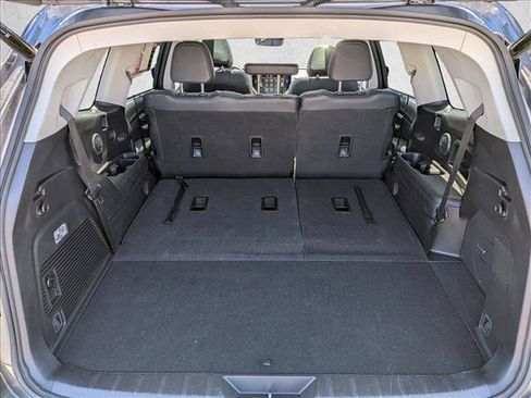 Used 2023 Subaru Ascent Limited w/ Technology Package AWD/4WD image 6