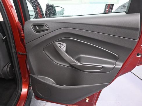 Used 2016 Ford Escape S FWD image 21