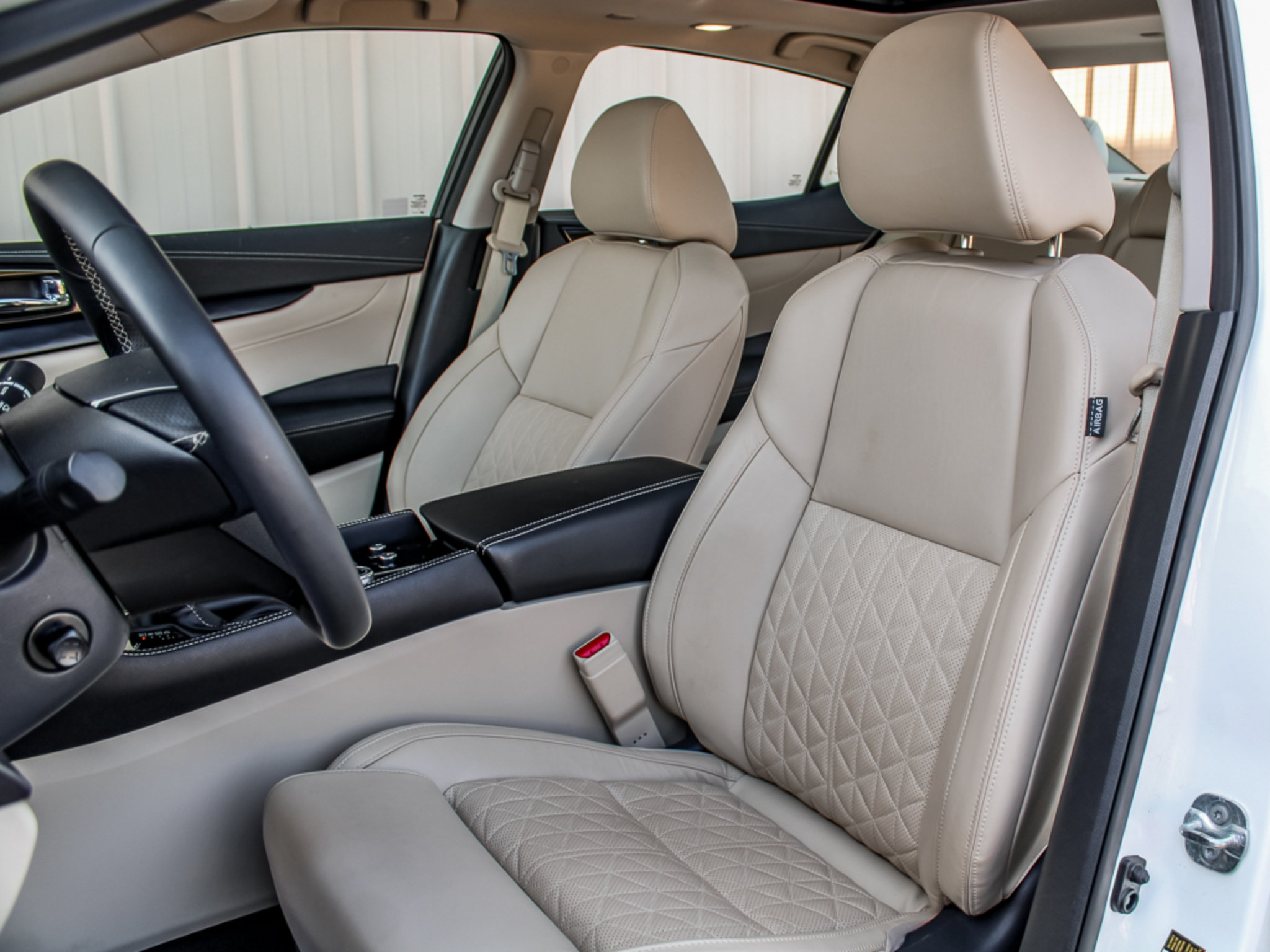 Used 2023 Nissan Maxima Platinum FWD image 19