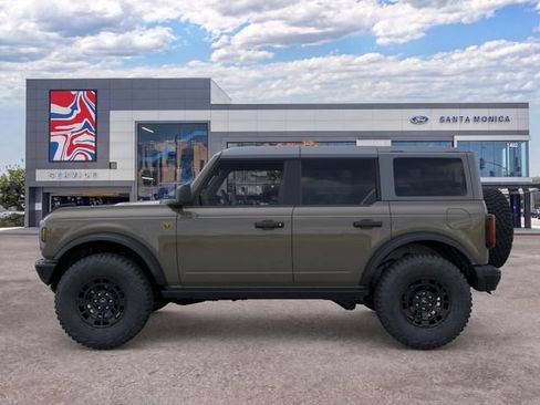New 2026 Ford Bronco Badlands AWD/4WD image 3