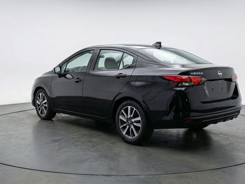 Used 2025 Nissan Versa SV FWD image 6