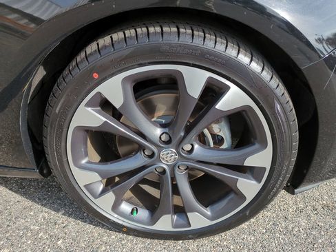 Used 2019 Buick Cascada Premium image 11