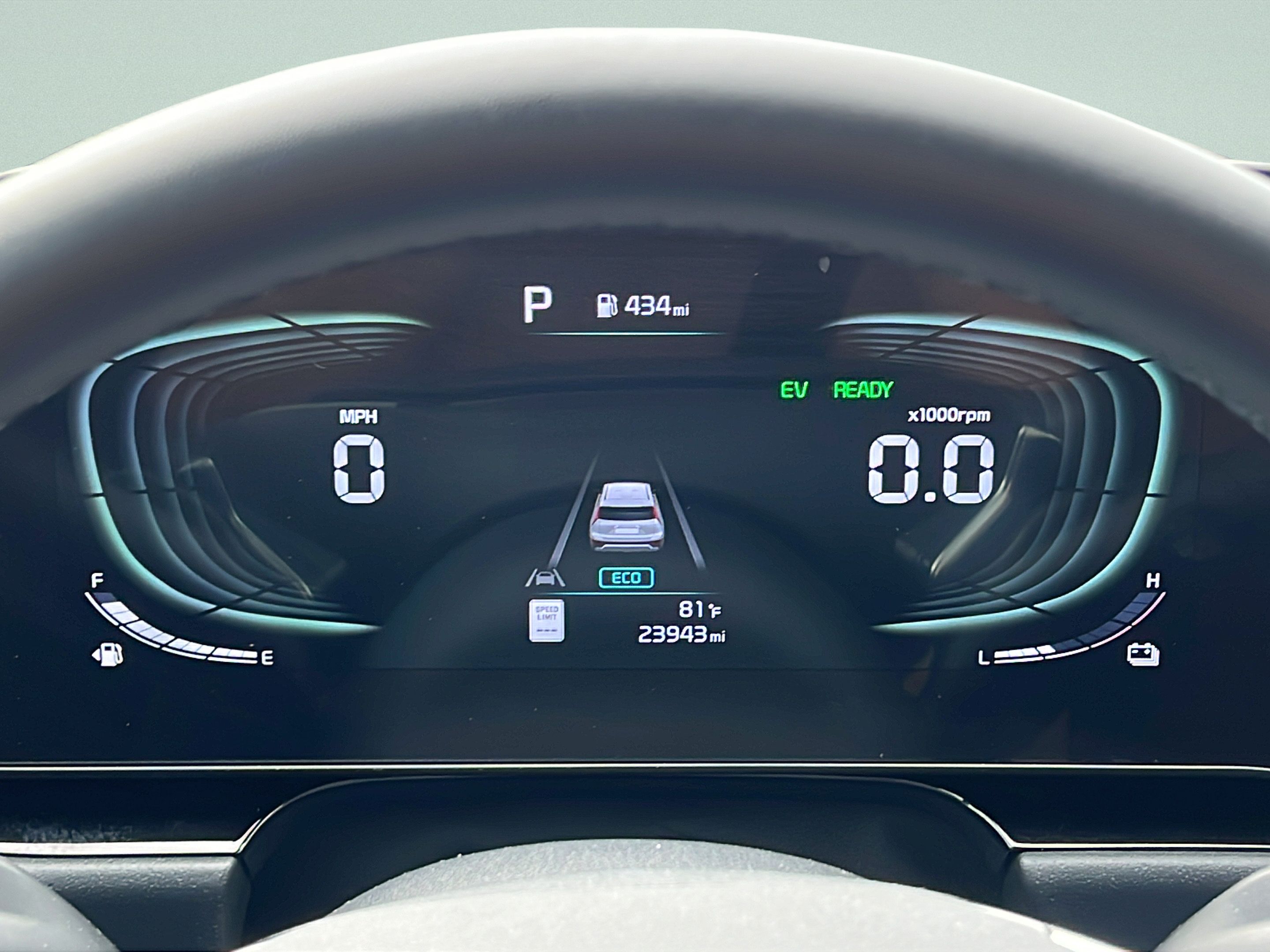 Certified 2024 Kia Niro EX FWD image 24