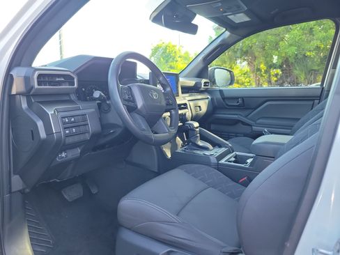 Used 2025 Toyota Tacoma SR5 RWD image 19