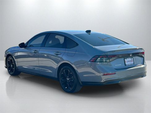 Used 2025 Honda Accord SE image 7