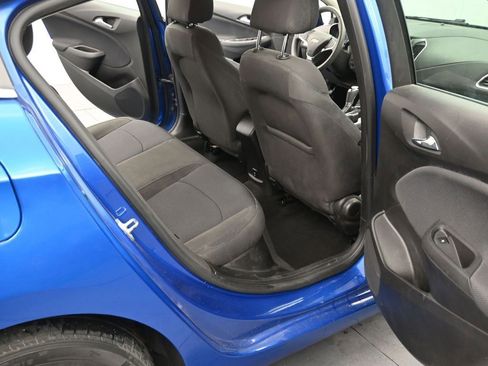 Used 2017 Chevrolet Cruze LT w/ Convenience Package image 17