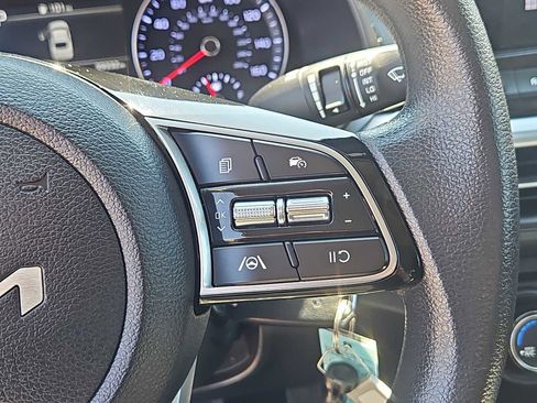 Used 2023 Kia Forte LXS FWD image 18