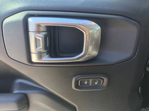 New 2026 Jeep Gladiator Sport image 18