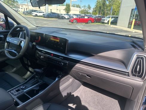 New 2026 Kia Sorento S w/ S Panoramic Sunroof Package image 16