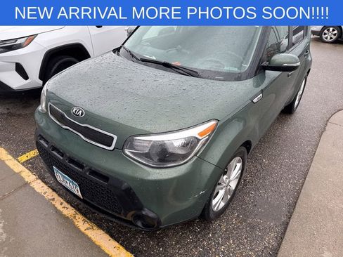 Used 2014 Kia Soul + FWD image 3