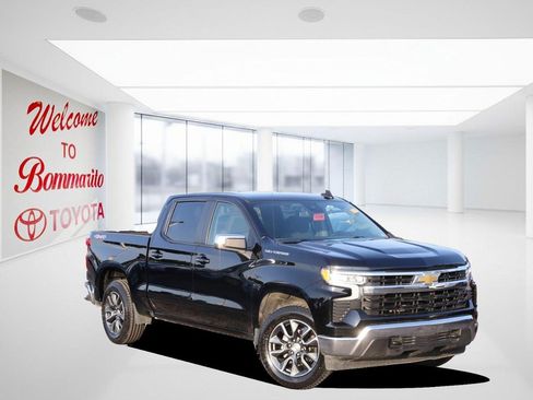 Used 2024 Chevrolet Silverado 1500 LT AWD/4WD image 2