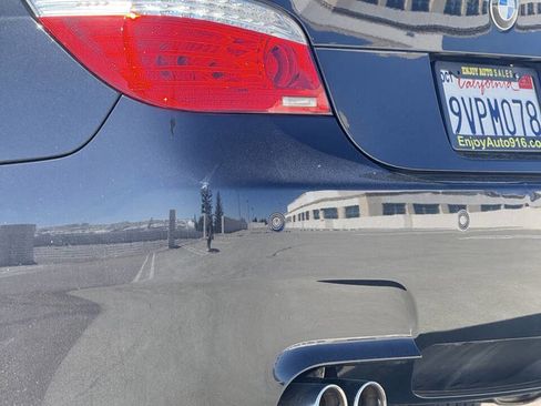 Used 2010 BMW M5 RWD image 55