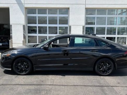 Used 2025 Honda Accord SE image 3