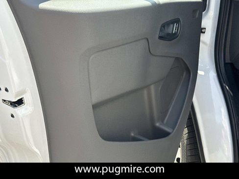 New 2026 Ford Transit 250 148 Medium Roof RWD image 10
