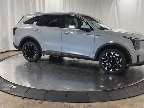 New 2026 Kia Sorento EX image 2